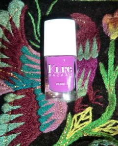 Mettez vos ongles aux couleurs du Brésil...avec les vernis Adriana et Carioca de chez Kure Bazaar! Mettez vos ongles aux couleurs du Brésil...avec les vernis Adriana et Carioca de chez Kure Bazaar!