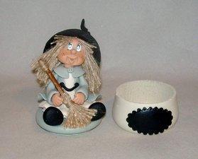 Boite à bijoux avec p'tite sorcière Boite à bijoux avec p'tite sorcière