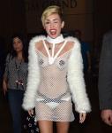 TAPIS ROUGE : les tops et flops des American Music Awards 2014 TAPIS ROUGE : les tops et flops des American Music Awards 2014