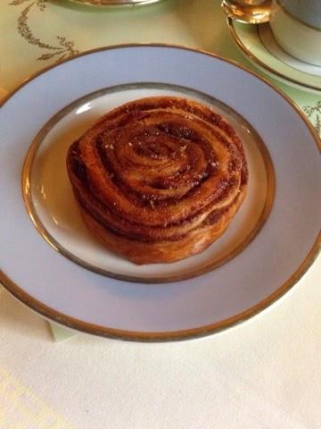 Petit déjeuner chez Ladurée Petit déjeuner chez Ladurée