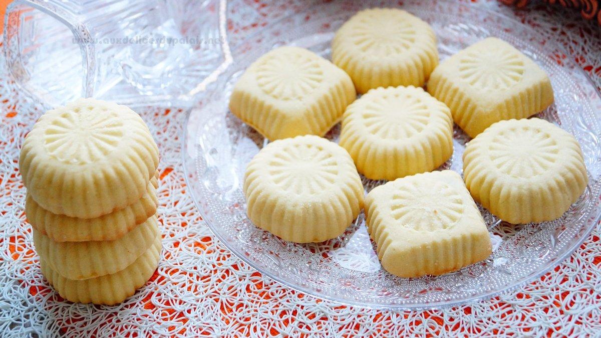 Sablés fourrés aux dattes Sablés fourrés aux dattes