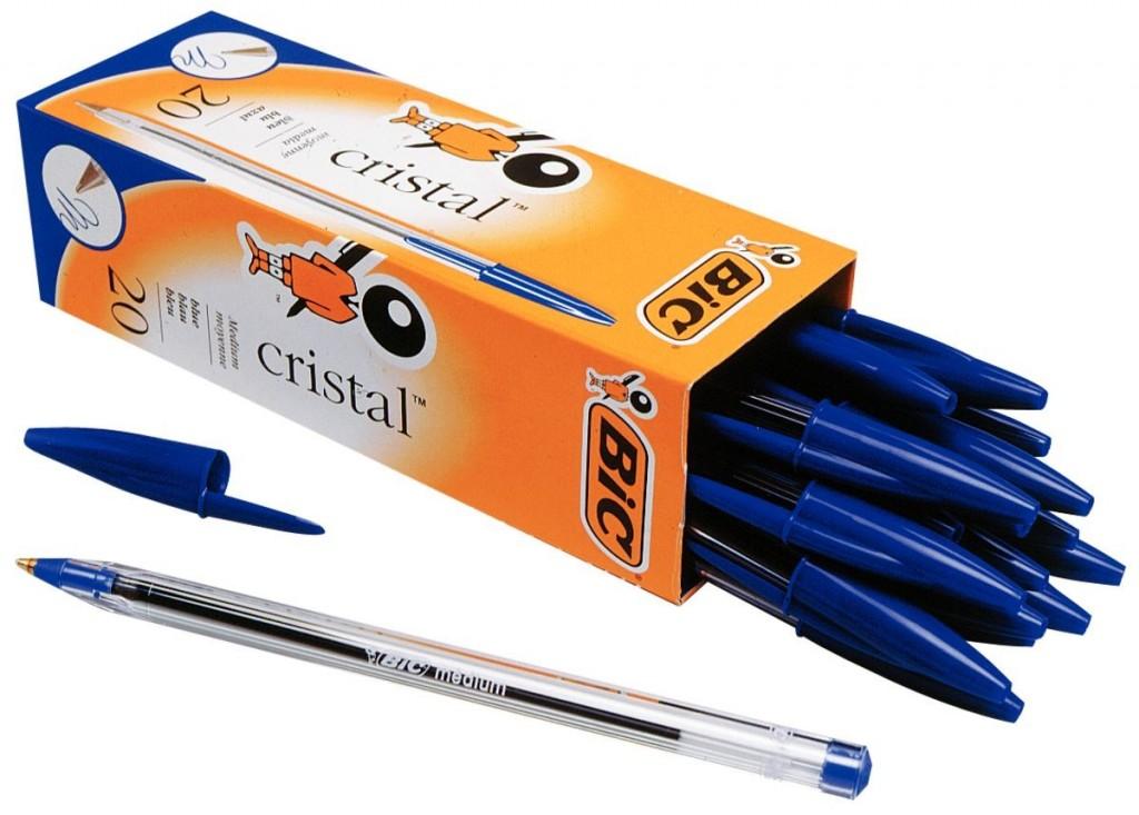 5 raisons pour ne pas abandonner l’apprentissage de l’écriture manuscrite boite de stylos bic