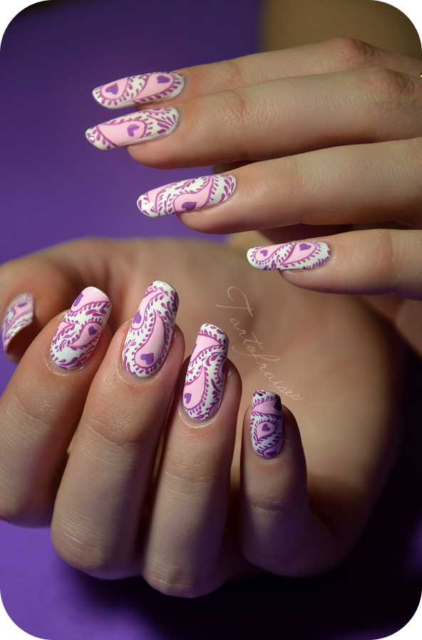 Nail Art mode : Paisley http://images.tartofraises.fr/nailart/paisley/paisley_11.png