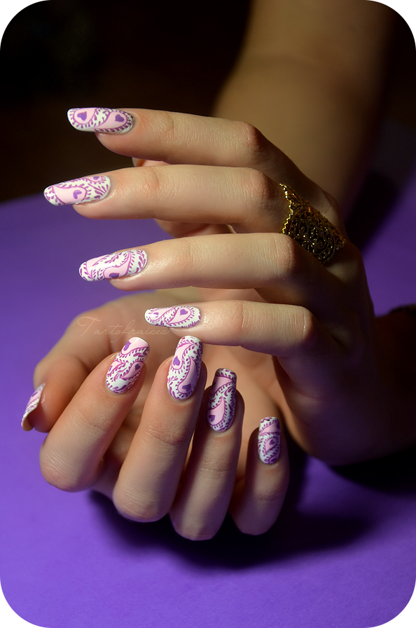 Nail Art mode : Paisley http://images.tartofraises.fr/nailart/paisley/paisley_13.png