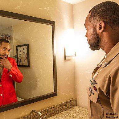 8959542853060 Voilà ce qui se passe quand un soldat se regarde dans un miroir ! Recently updated !