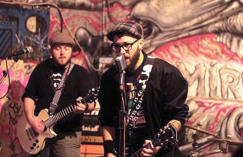 ROCK’N SAPIN Le groupe punk de l’Essonne, Baffes et Torgnoles.