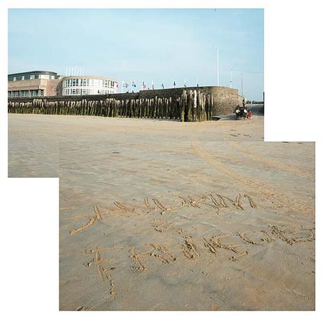 gravé dans le sable du sillon à Saint-Malo gravé dans le sable du sillon à Saint-Malo