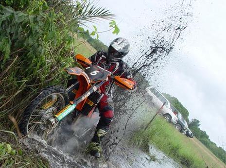 Enduro d'Assinie : la Légende des hommes poissons... Enduro d'Assinie : la Légende des hommes poissons...
