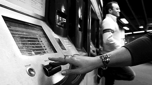 Il anime le métro en Cinemagraph metrologif-metro-lyon-bellecour-2