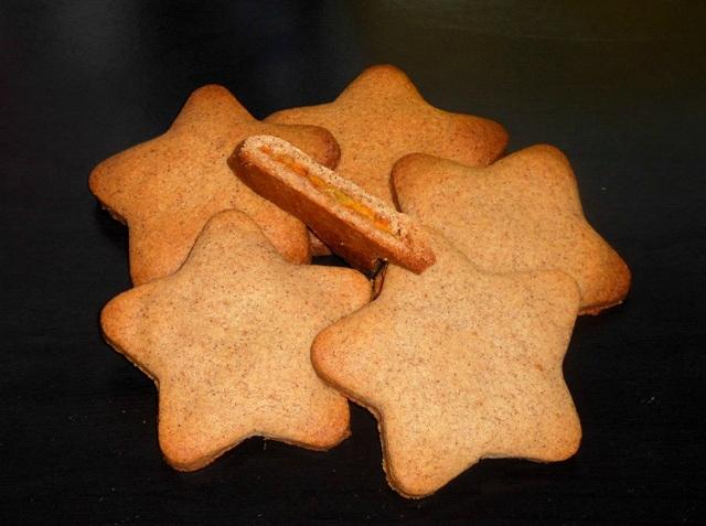 Biscuits aux épices fourrés au confit de clémentines