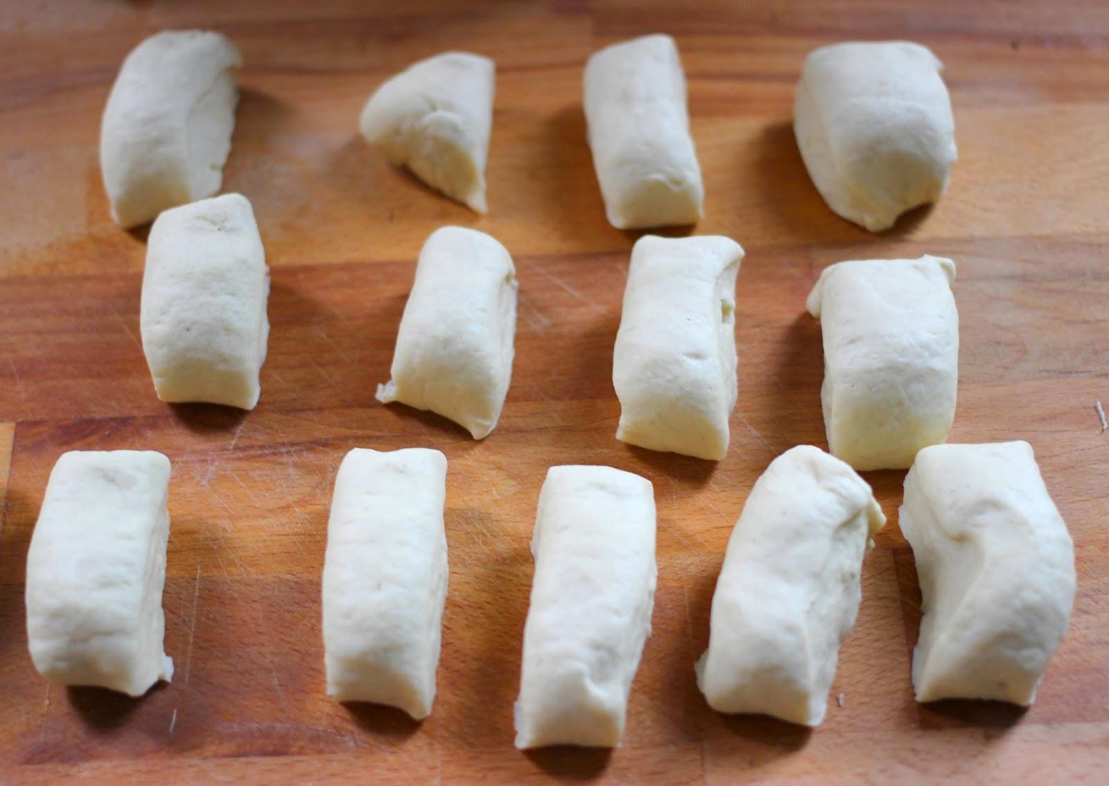 B130 - BRIOCHE A LA VAPEUR FARCIE - BAO ZI B130 - BRIOCHE A LA VAPEUR FARCIE - BAO ZI