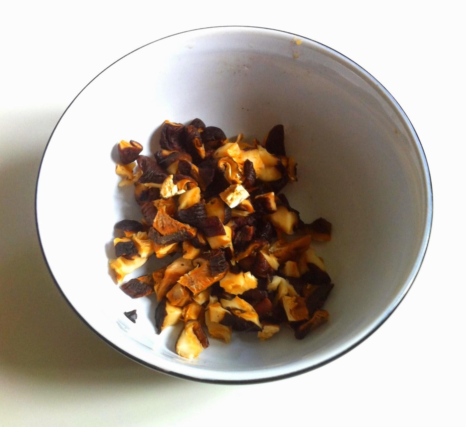 B130 - BRIOCHE A LA VAPEUR FARCIE - BAO ZI B130 - BRIOCHE A LA VAPEUR FARCIE - BAO ZI