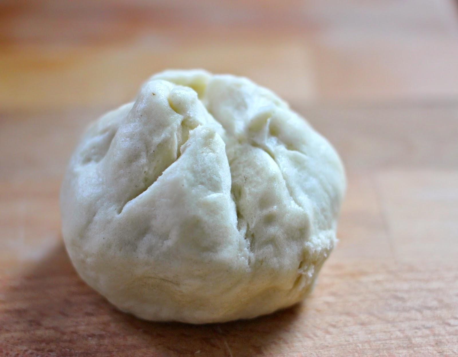 B130 - BRIOCHE A LA VAPEUR FARCIE - BAO ZI B130 - BRIOCHE A LA VAPEUR FARCIE - BAO ZI