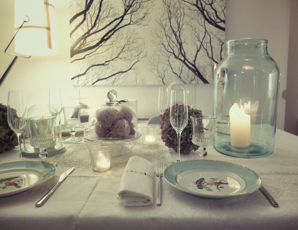 Table en fête. (surprise inside) jf9