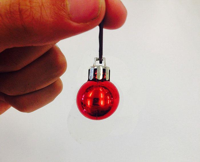 Accrochez des boules de Noël à votre barbe Accrochez des boules de Noël à votre barbe2