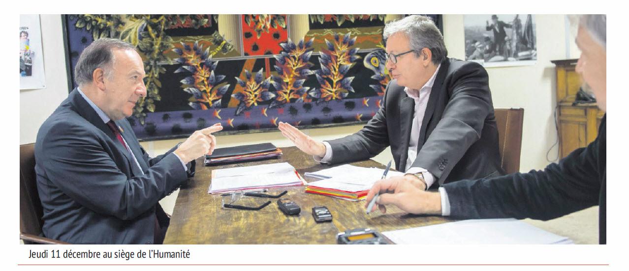 La confrontation : Pierre Laurent et Pierre Gattaz. Humanité journalière du 12 décembre 2014 G3