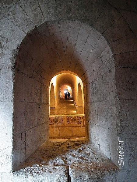 Guernsey gâche + balade à l'abbaye de Montmajour en Arles en été ou en hiver :)