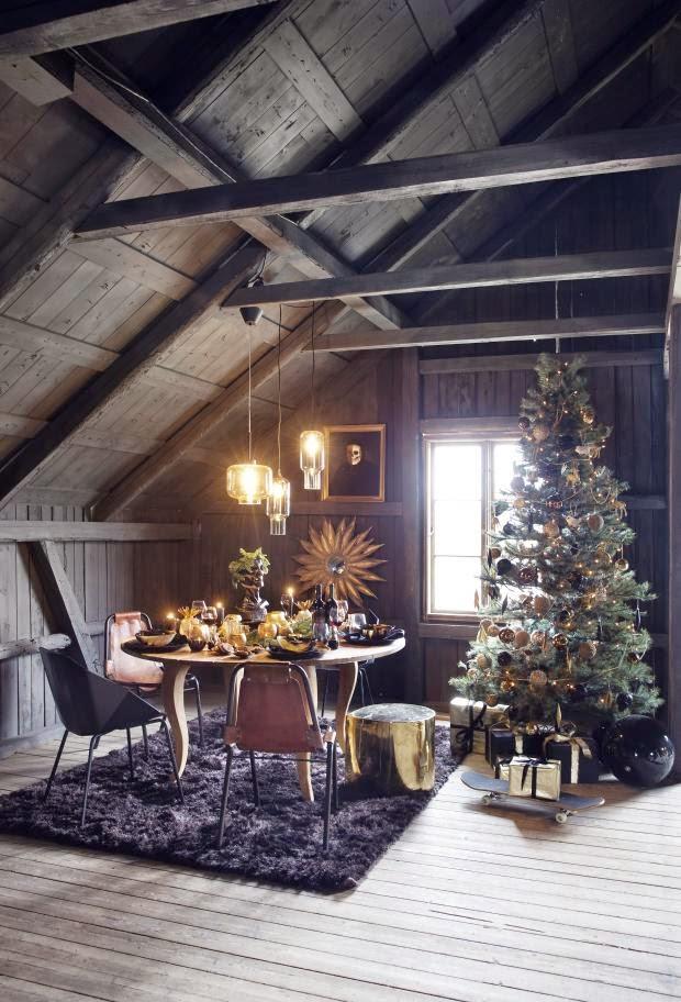 Maison décorée pour Noël KK Living via Nat et nature Semaine 50 sur les blogs déco