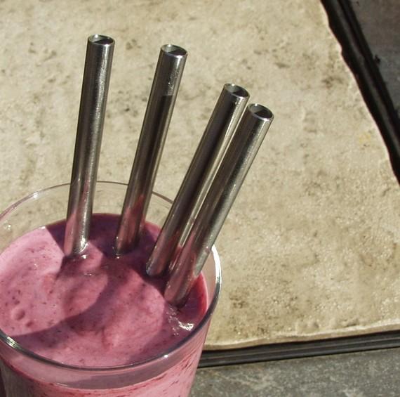 Des pailles réutilisables; essai sur plus de 2 ans https://www.etsy.com/fr/listing/70284938/acier-inoxydable-smoothie-pailles-pack-4