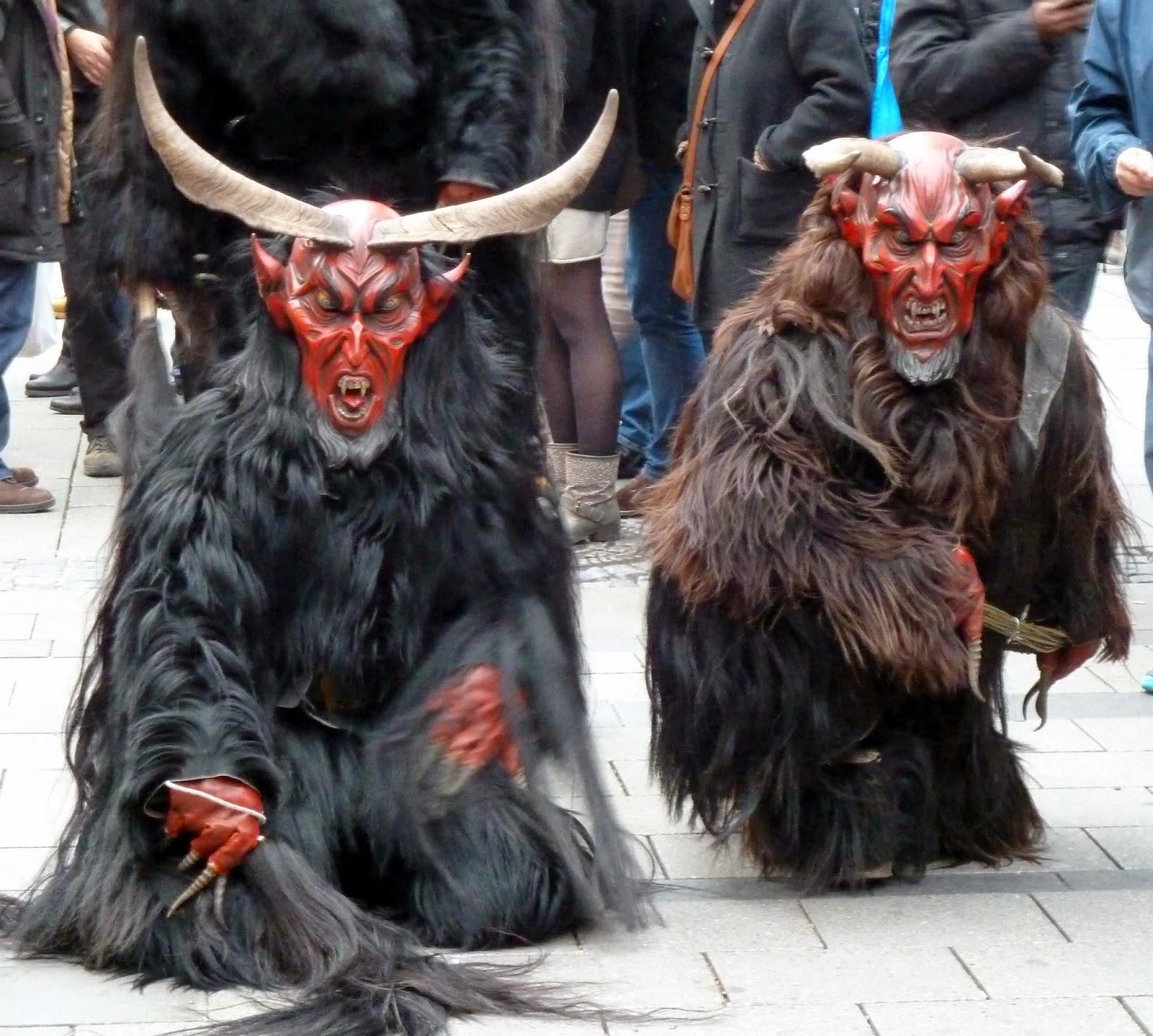 Zwarte Piet ou le Père fouettard ne sont plus politiquement correct? Essayez le Krampus! (1)