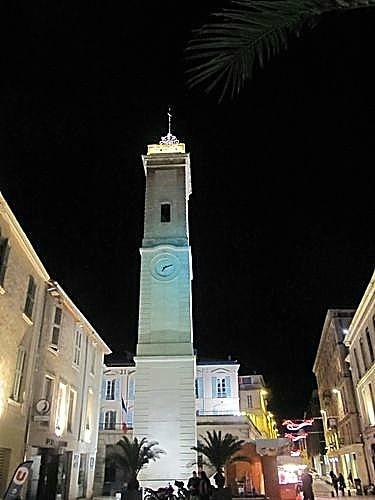 Une ville et ses monuments Une ville et ses monuments