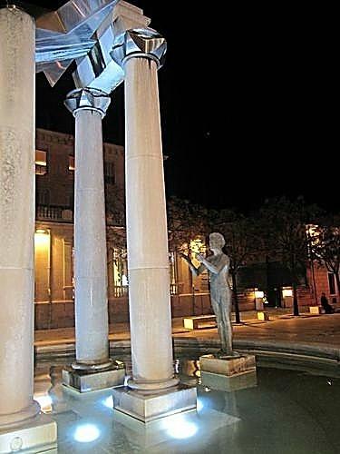 Une ville et ses monuments Une ville et ses monuments