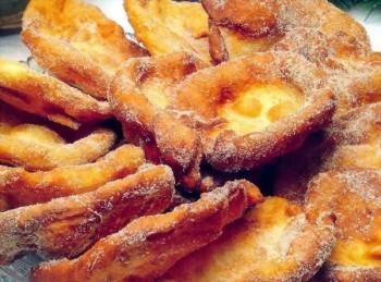 Feliz Natal au Portugal filhos à la cannelle