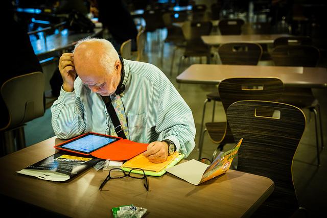 Les dernières nouveautés dans les services à la personne vieux-monisuer-ipad