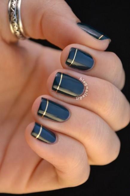 Quoi porter sur tes ongles pour les Fêtes? Quoi porter sur tes ongles pour les fêtes?