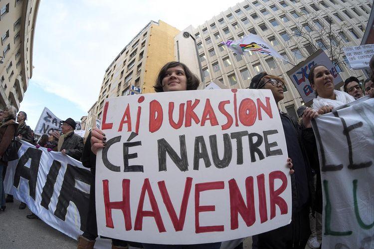 Manifestation contre la réforme de l'éducation prioritaire à Marseille, le 9 décembre.