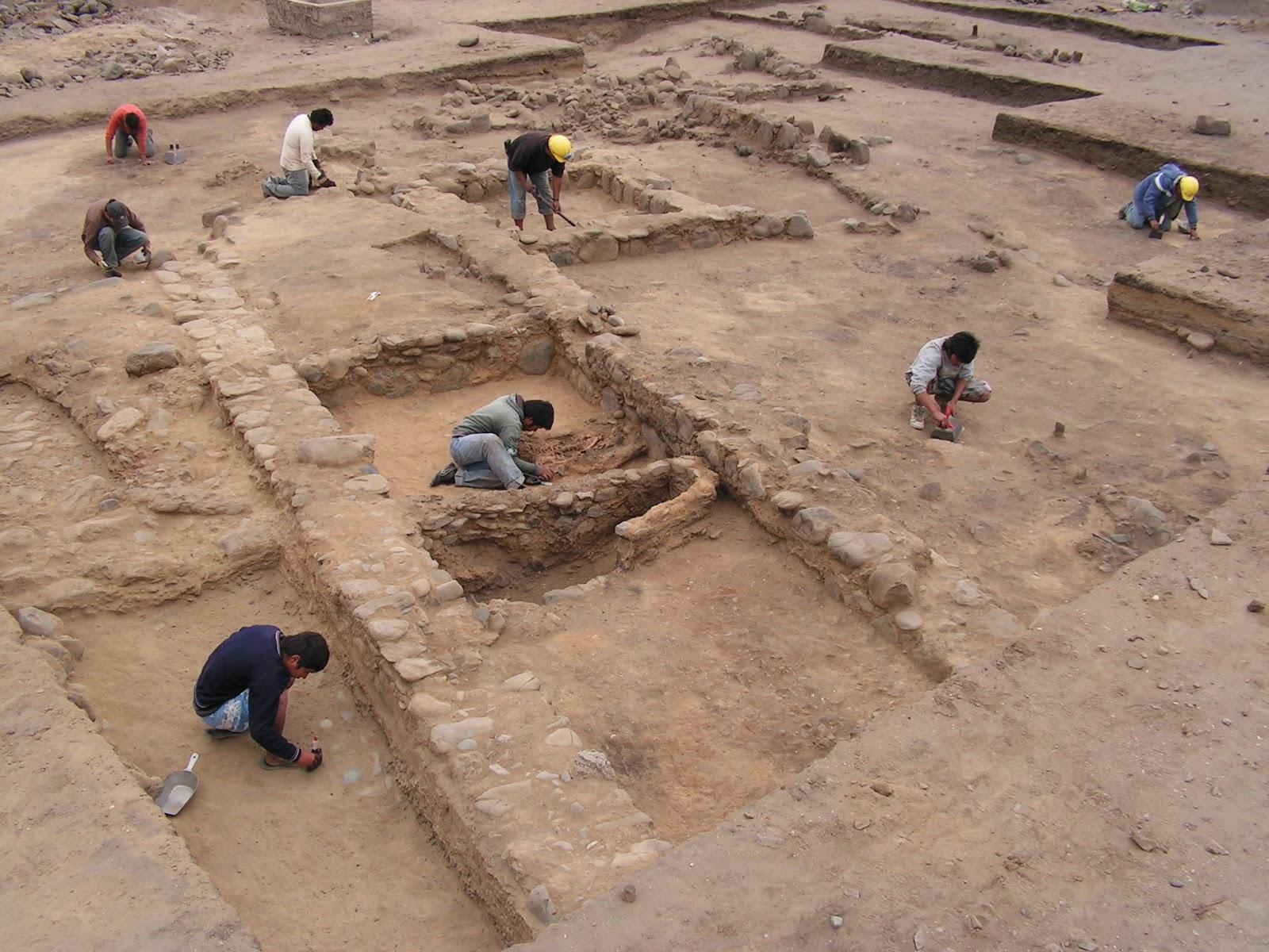 Des archéologues trouvent un temple utilisé par d'anciens chasseurs de requin au Pérou
