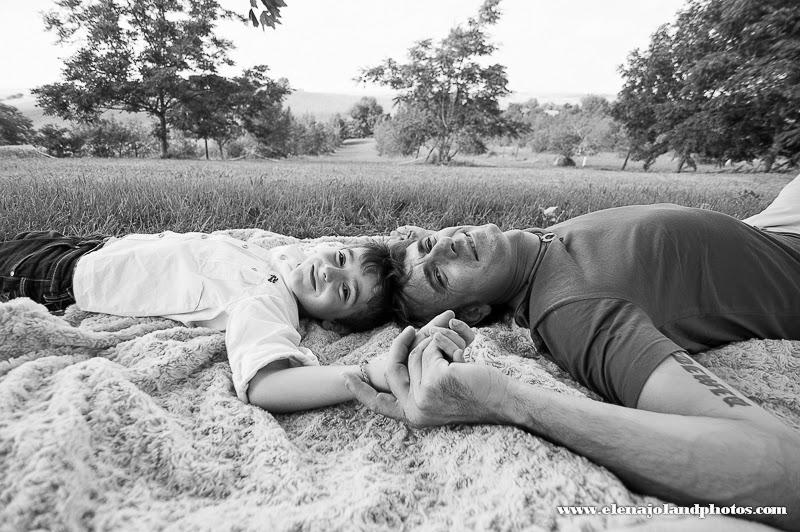Séance photos famille. Lézat sur Lèze. Ariège. Séance photos famille. Lézat sur Lèze. Ariège.