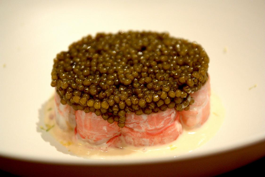 Langoustines bretonnes caviar doré nage réduite © P.Faus copie