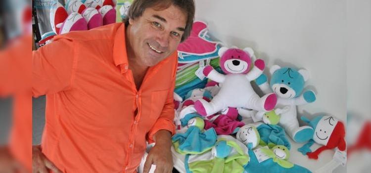 Interview – Stéphane Robert créé des peluches antipollution d’air Interview – Stéphane Robert créé des peluches antipollution d’air