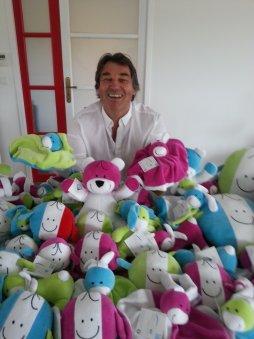 Interview – Stéphane Robert créé des peluches antipollution d’air Interview – Stéphane Robert créé des peluches antipollution d’air