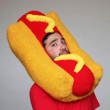 Pour l’hiver, optez pour des bonnets en forme de pizza ou de hot-dog !