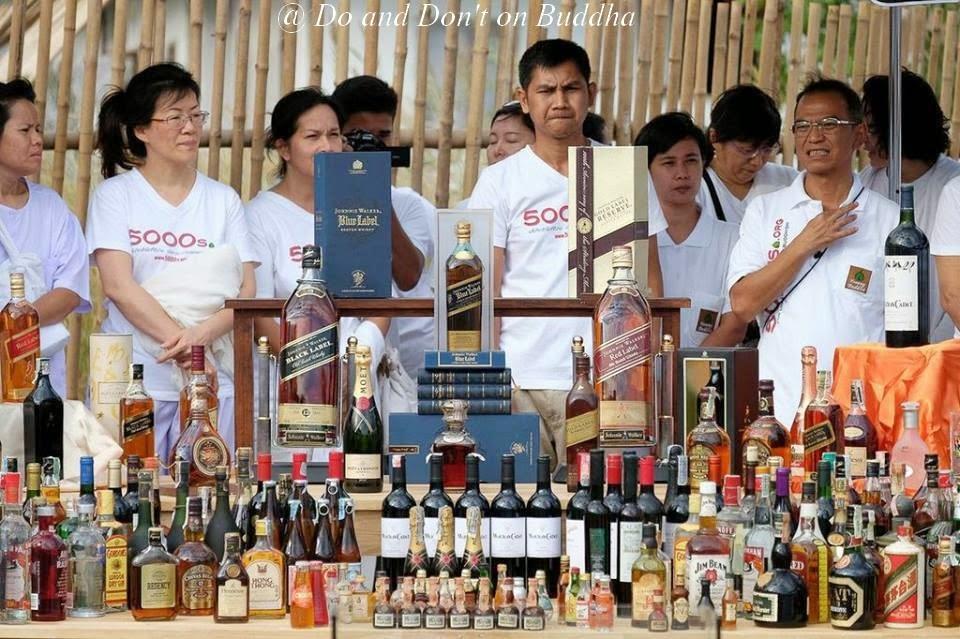 Thaïlande: Vins, alcools, erotisme: Au bûcher