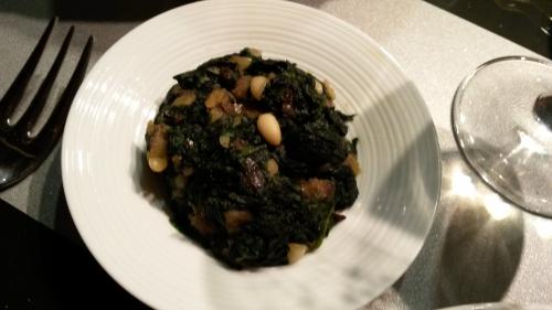 Délicieux réveillon mi-maritime mi-terrestre et bien maîtrisé repas de réveillon,repas de fête,31 décembre,organisation en cuisine,mousse au chocolat,produits de la mer