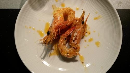 Délicieux réveillon mi-maritime mi-terrestre et bien maîtrisé repas de réveillon,repas de fête,31 décembre,organisation en cuisine,mousse au chocolat,produits de la mer