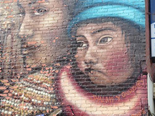 Canada - Montréal Les fresques - 5 - vous voyez la petite pancarte sous le dernier dessin et bien la voilà en plus gros