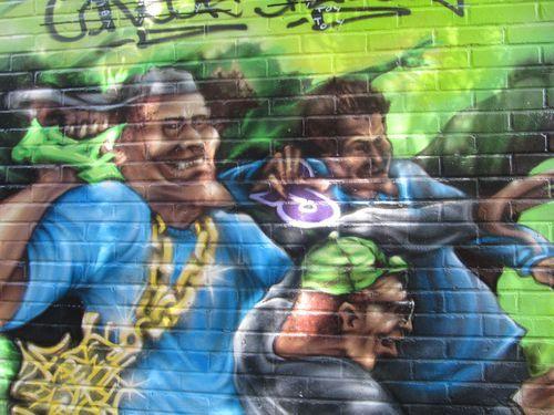 Canada - Montréal Les fresques - 5 - vous voyez la petite pancarte sous le dernier dessin et bien la voilà en plus gros