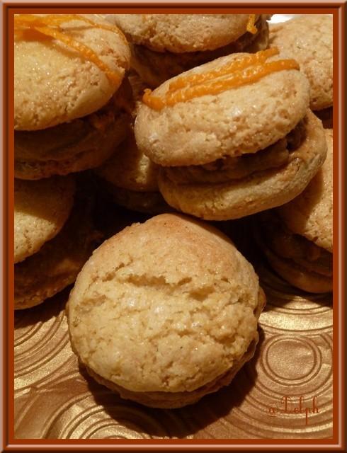 Macarons craquelés à la crème de spéculoos