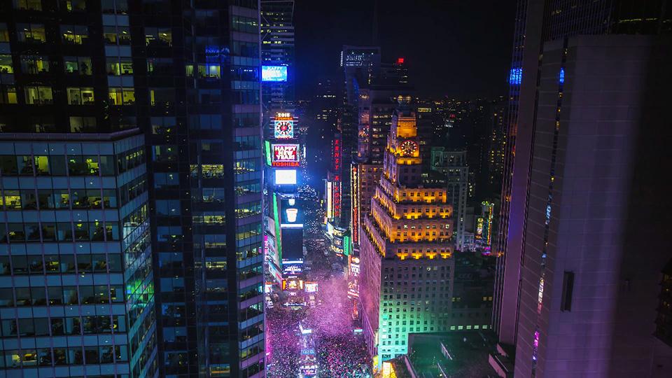 new-years-eve-time-lapse-new-york-city-01