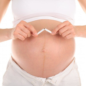 femme-enceinte-cigarette-electronique