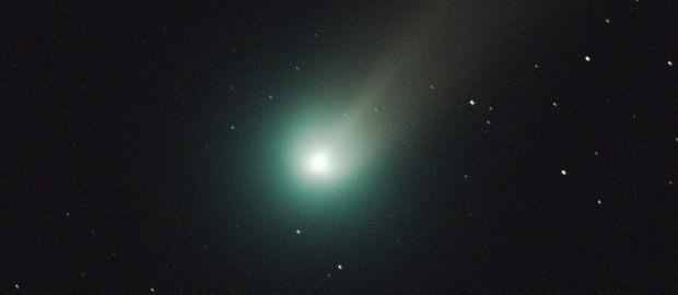 La comète Lovejoy visible à l'oeil nu dans le ciel munichois de janvier