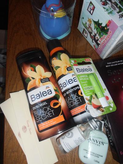 Swap : Un livre à la main N° 3 (Envoi) Swap : Un livre à la main N° 3 (Envoi)