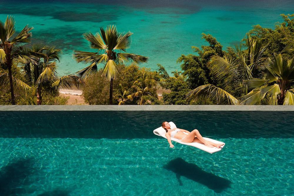 Les 22 plus belles piscines d’hôtel au monde – Part 2 Mustique-Torguga-pool-Conde-Nast-Traveller-7May14-pr_b_1440x960