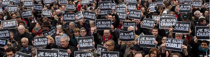 Des milliers de gens ordinaires. gens_ordinaires