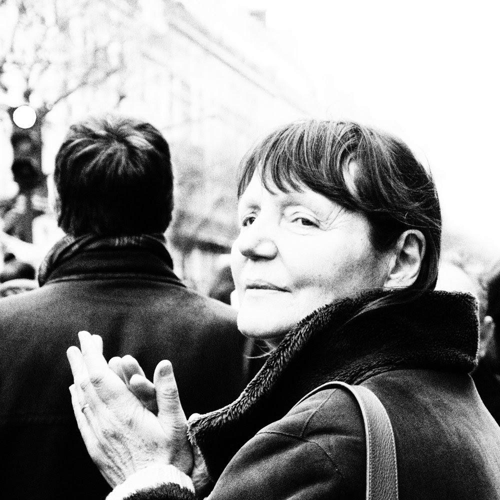 Sur les pavés, des millions à marcher pour la Liberté... Sur les pavés, des millions à marcher pour la Liberté...