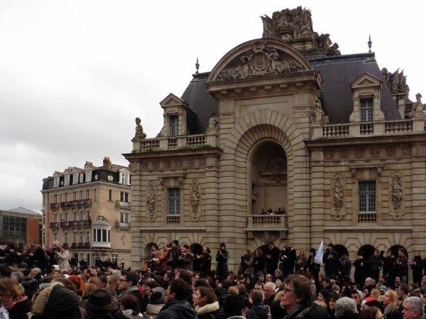 Liberté, j'écris ton nom Liberté, j'écris ton nom